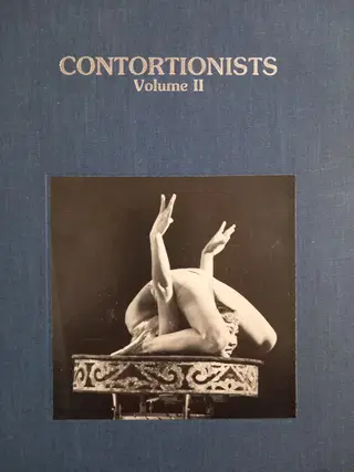 Michel Louis: Contortionists, Volumes I–II. Monumental Photographic History of the Contortionist’s Art – photo 2