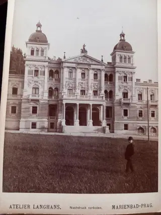 Gallery thumbnail