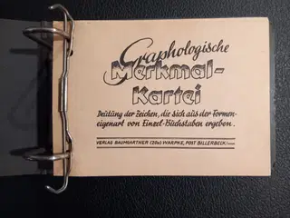 Graphologische Merkmal-Kartei – German Graphology Reference Card Index, ca. 1950s – photo 3