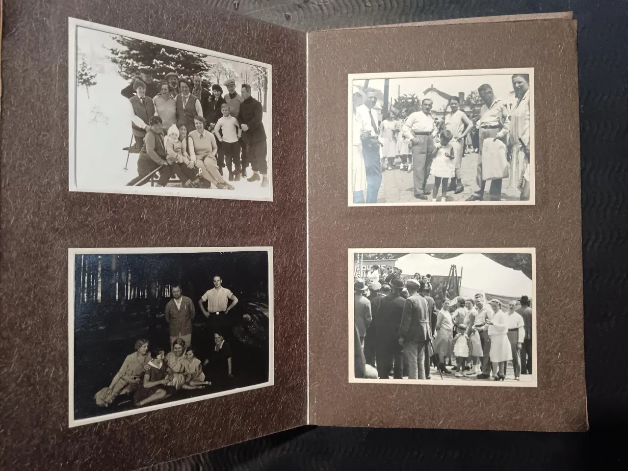 Rodinné fotoalbum turistických výletů po ČSR 20.-30.léta