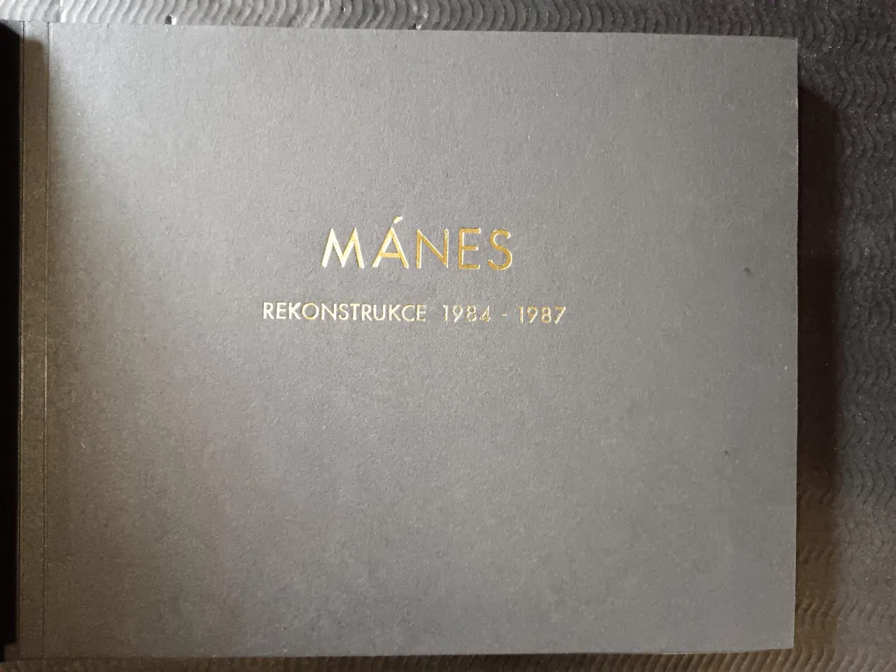 Galerie Mánes - rekonstrukce a 1.vernisáž 1984-87: fotoalba J. Einhorn