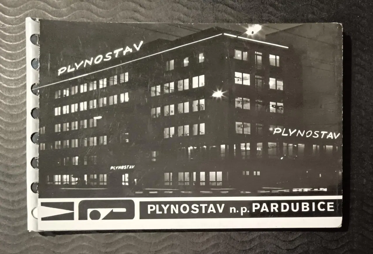Plynostav n.p. Pardubice - reklamní fotoalbum, 60. léta